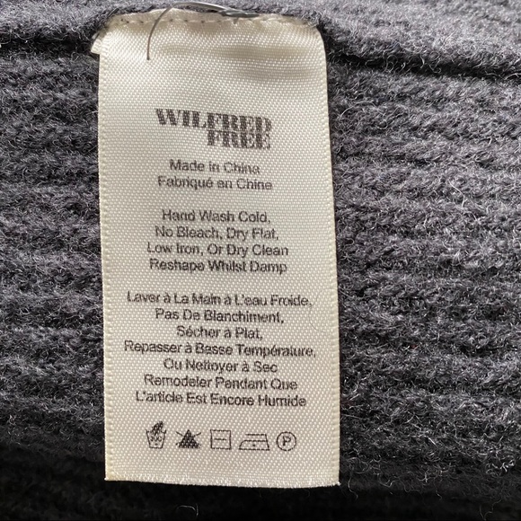 Aritzia Wilfred Free Grey Wool Wrap Top - Picture 6 of 7